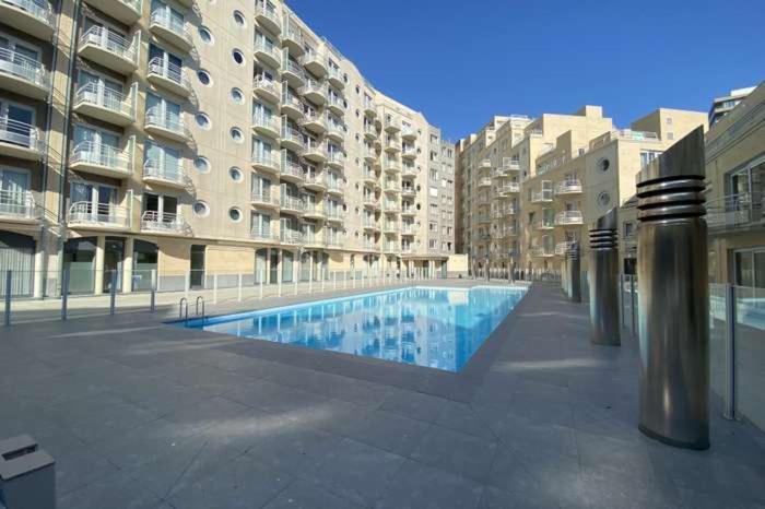 Appartement Met Zeezicht, Zwembad & Garage Ostenda Zewnętrze zdjęcie